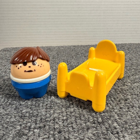 Little Tikes Vintage Fold Away Dollhouse Carry Case Playset w Figure Bed USA - Picture 11 of 16